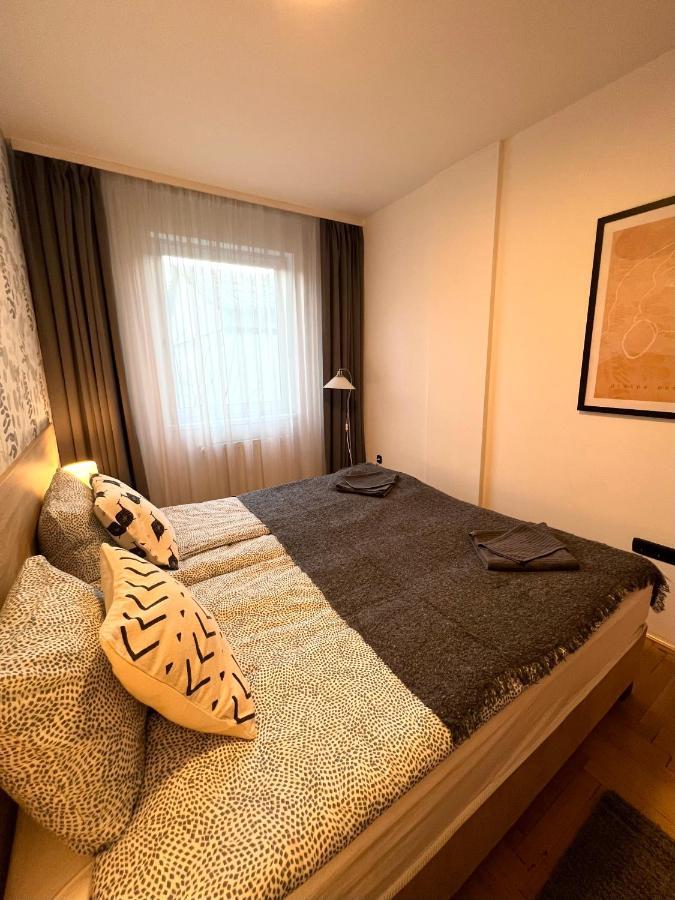 Lotus Apartments Gozsdu Будапеща Екстериор снимка